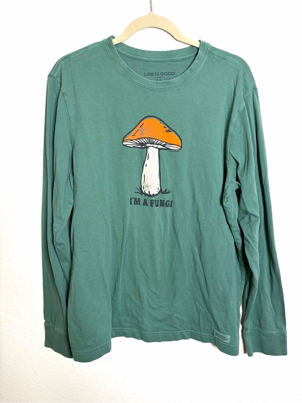 Life Is Good Crusher organic cotton Green Long-Sleeve Tee Mushroom Graphic M